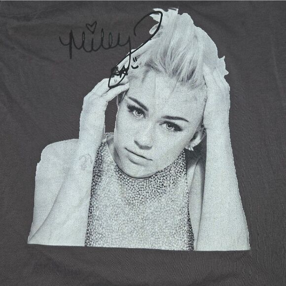 C Brand Gray Graphic Miley Cyrus Tank Top - Picture 3 of 5